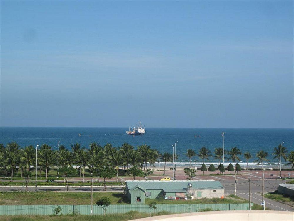 Trung Duong Da Nang Beach Hotel Bagian luar foto
