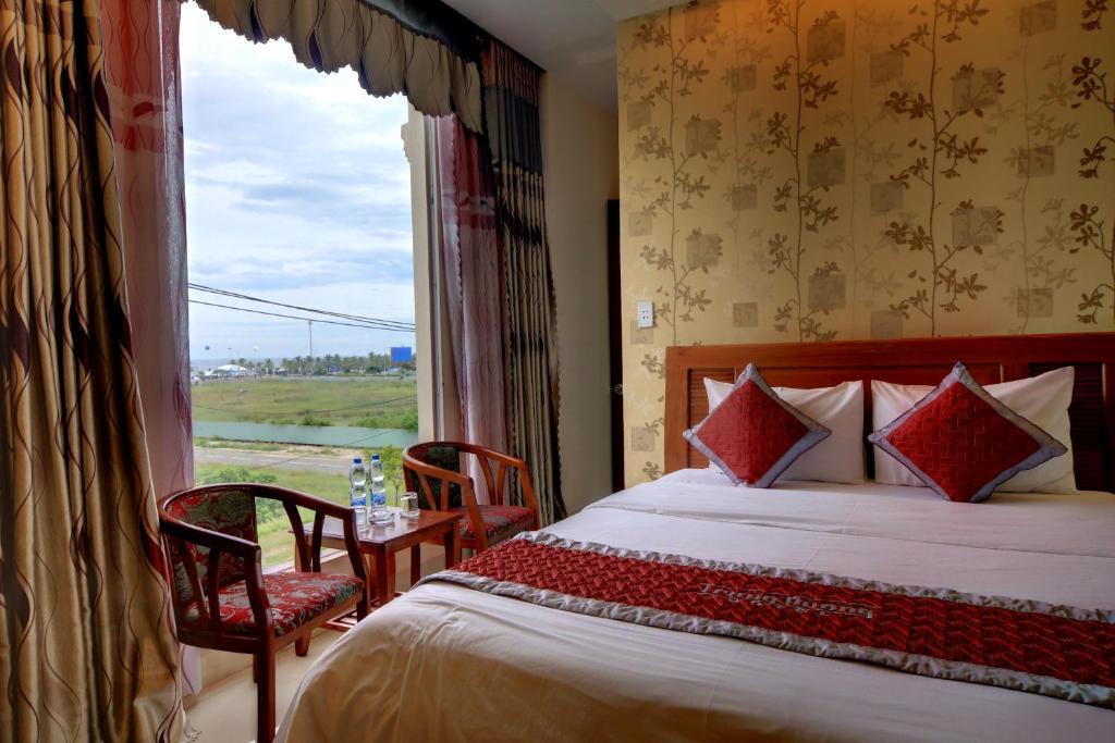 Trung Duong Da Nang Beach Hotel Bagian luar foto