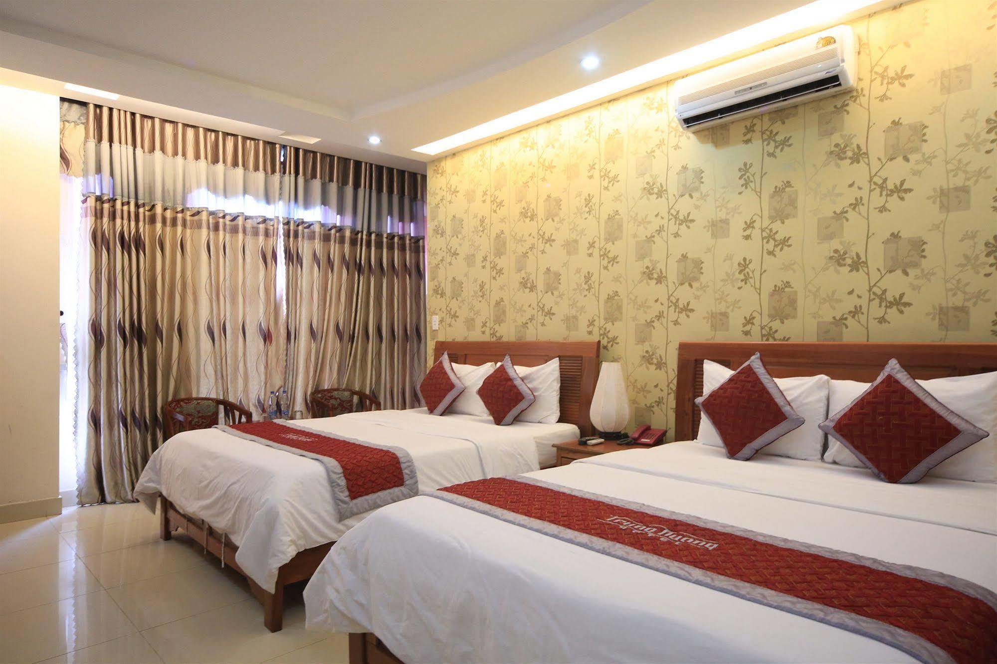Trung Duong Da Nang Beach Hotel Bagian luar foto