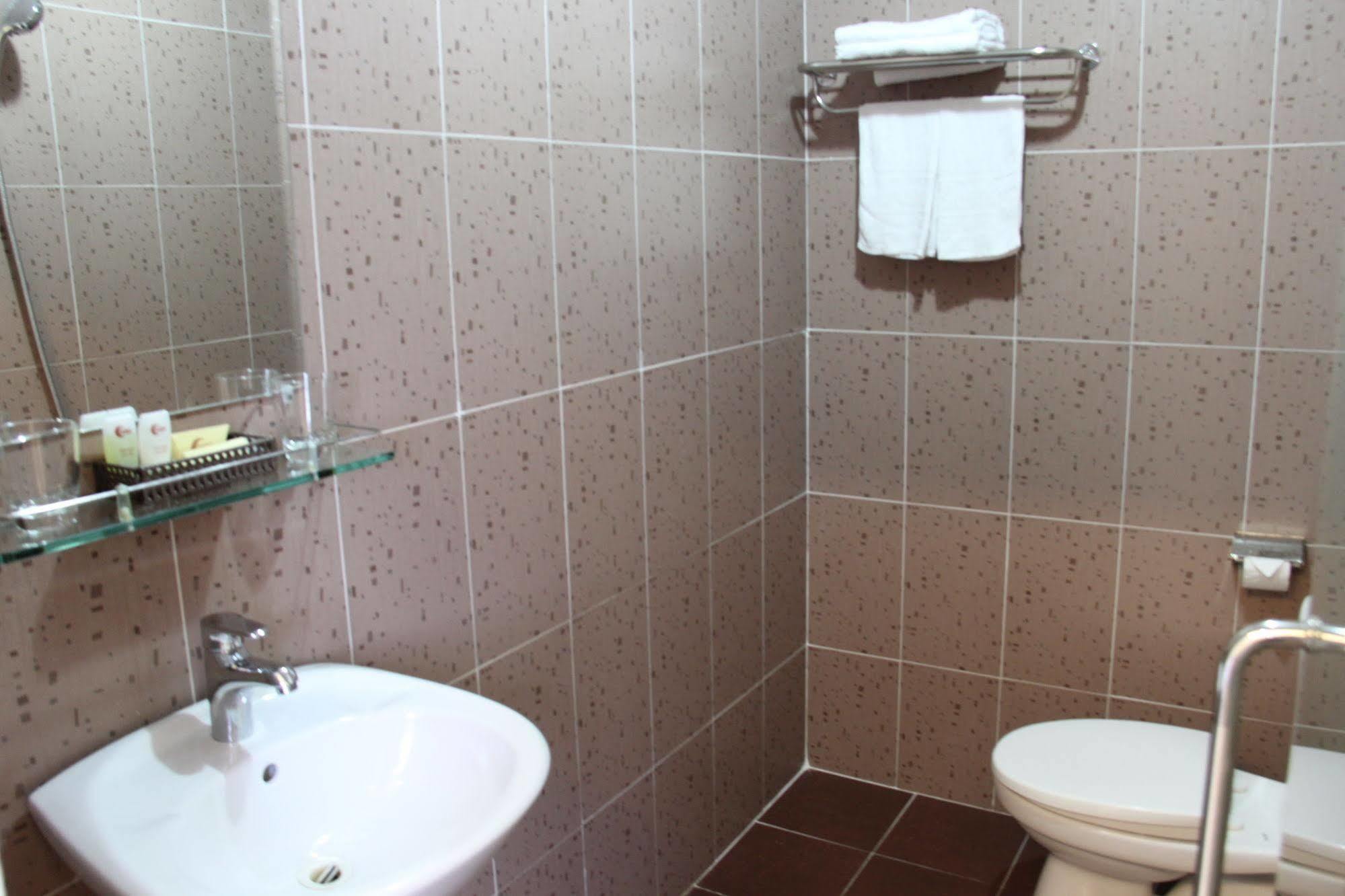 Trung Duong Da Nang Beach Hotel Bagian luar foto