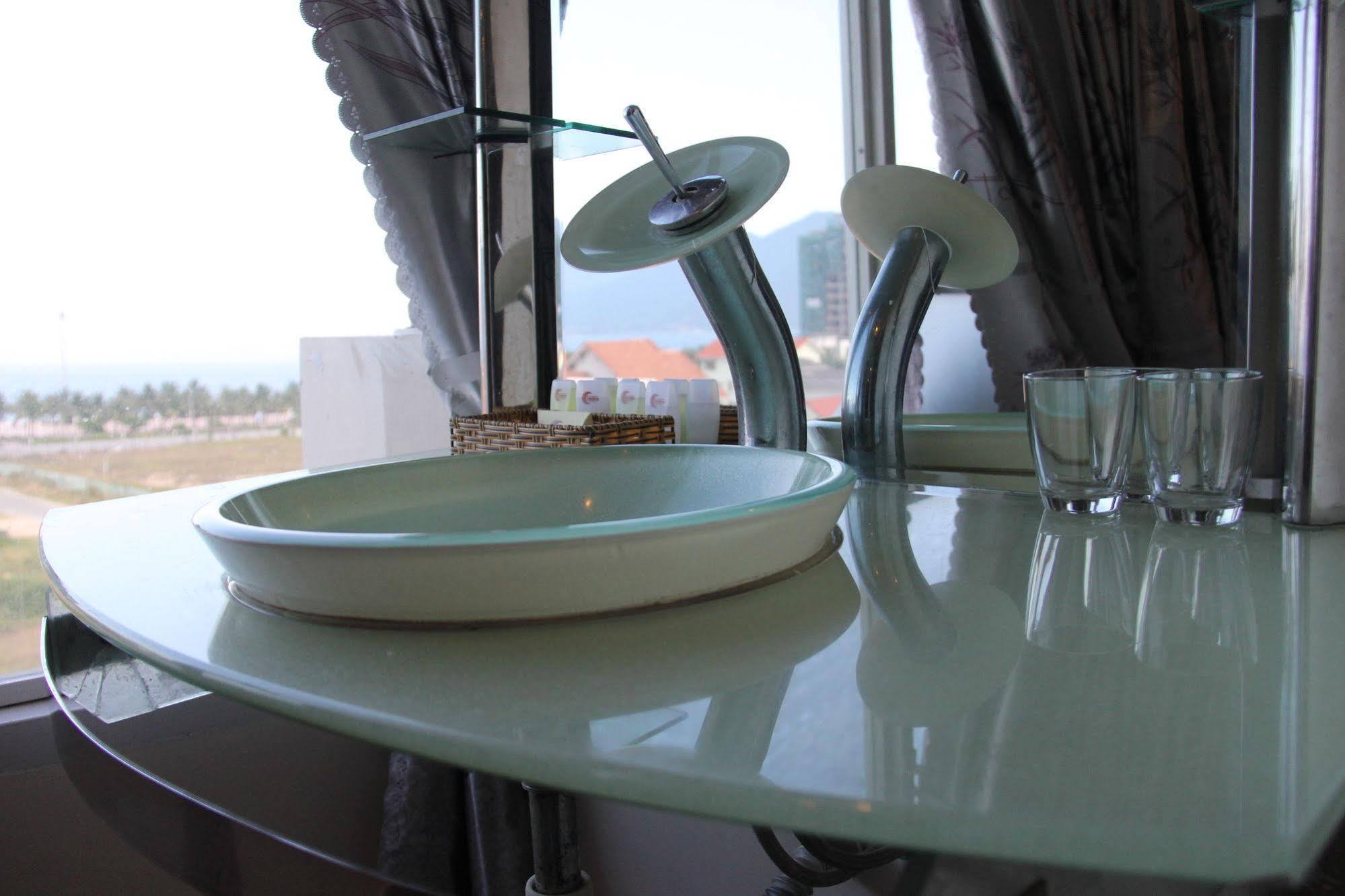 Trung Duong Da Nang Beach Hotel Bagian luar foto