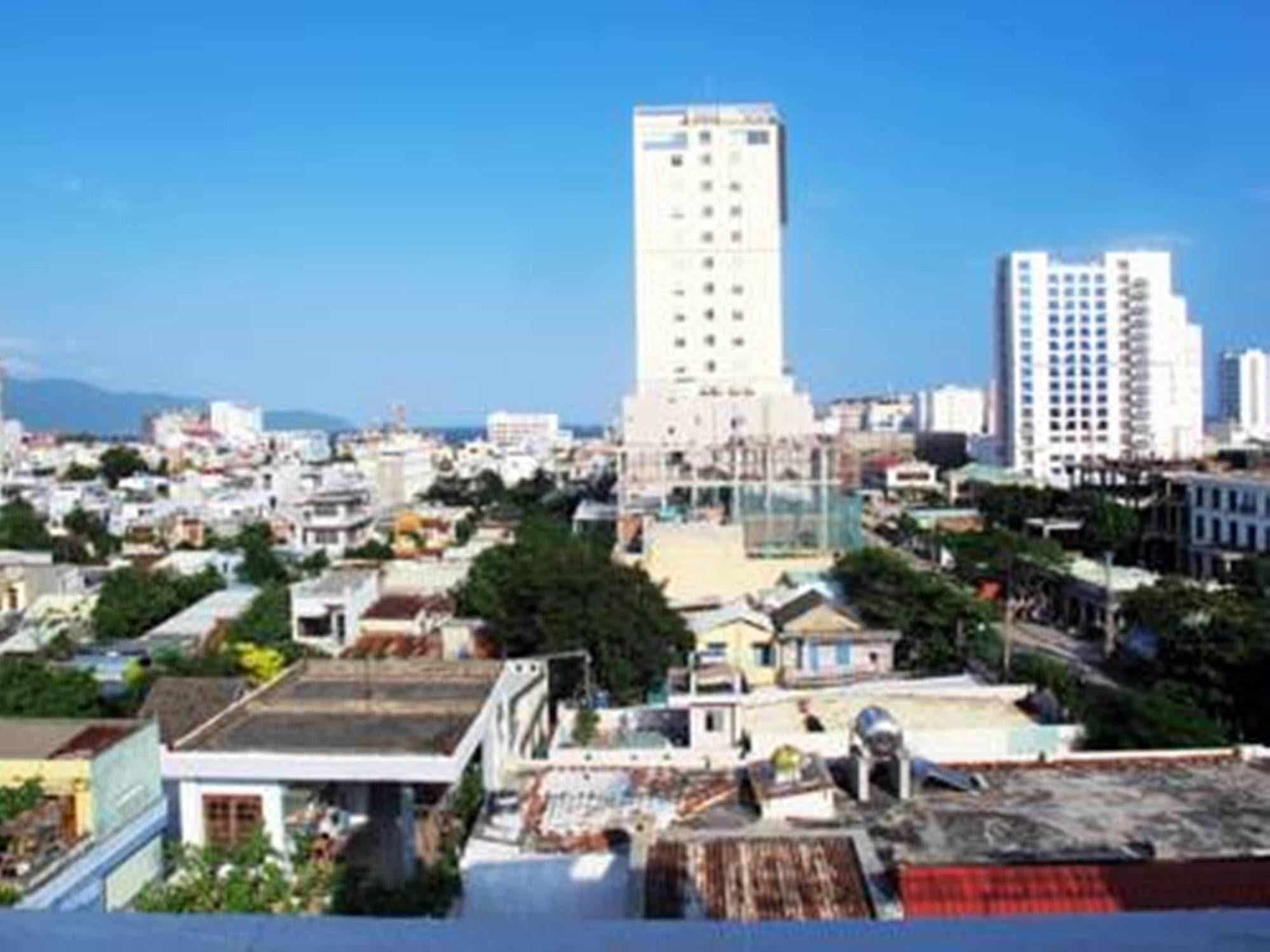 Trung Duong Da Nang Beach Hotel Bagian luar foto