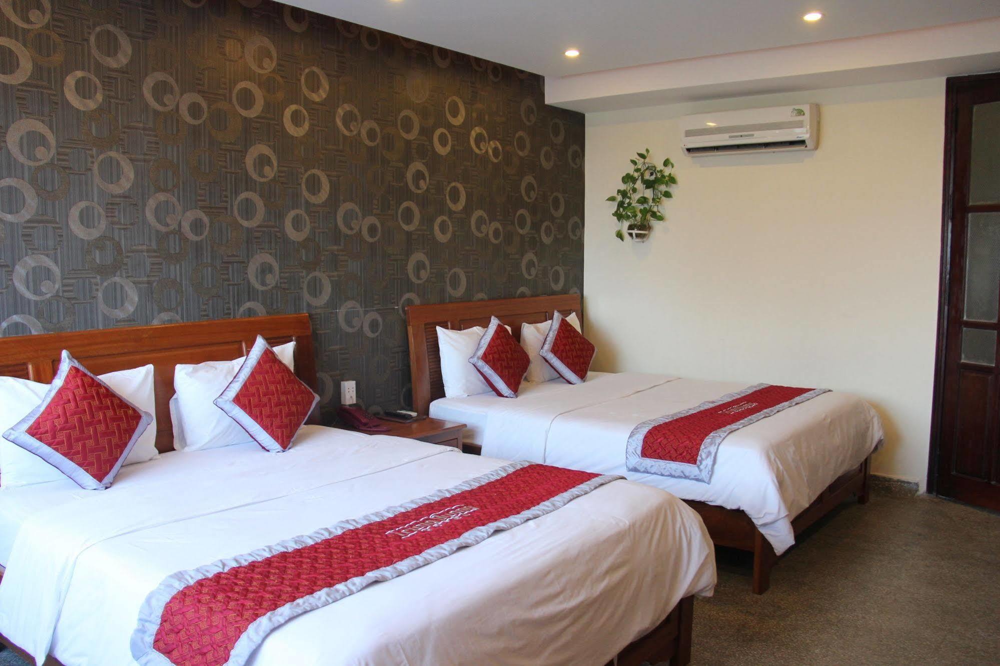 Trung Duong Da Nang Beach Hotel Bagian luar foto