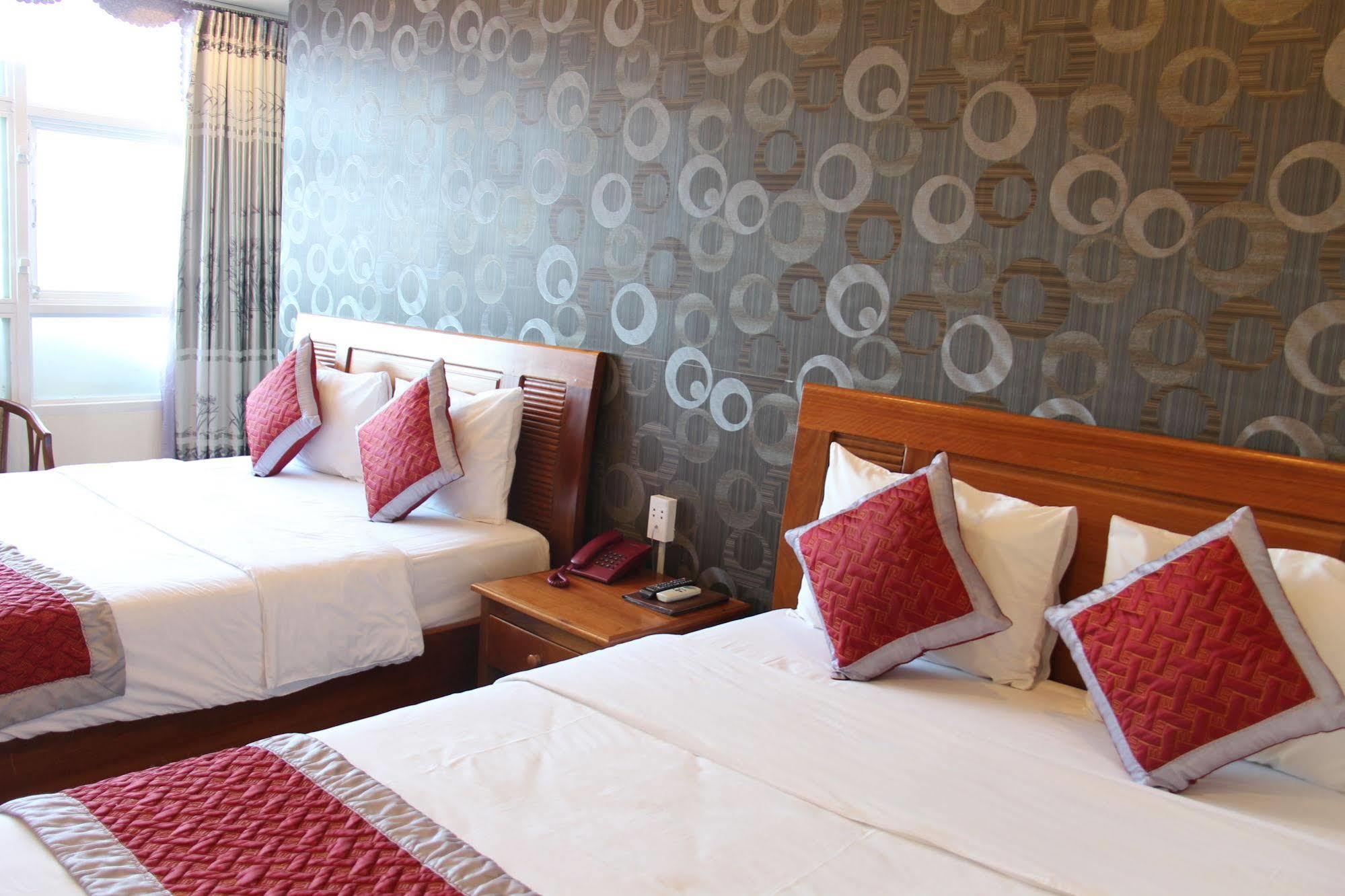 Trung Duong Da Nang Beach Hotel Bagian luar foto