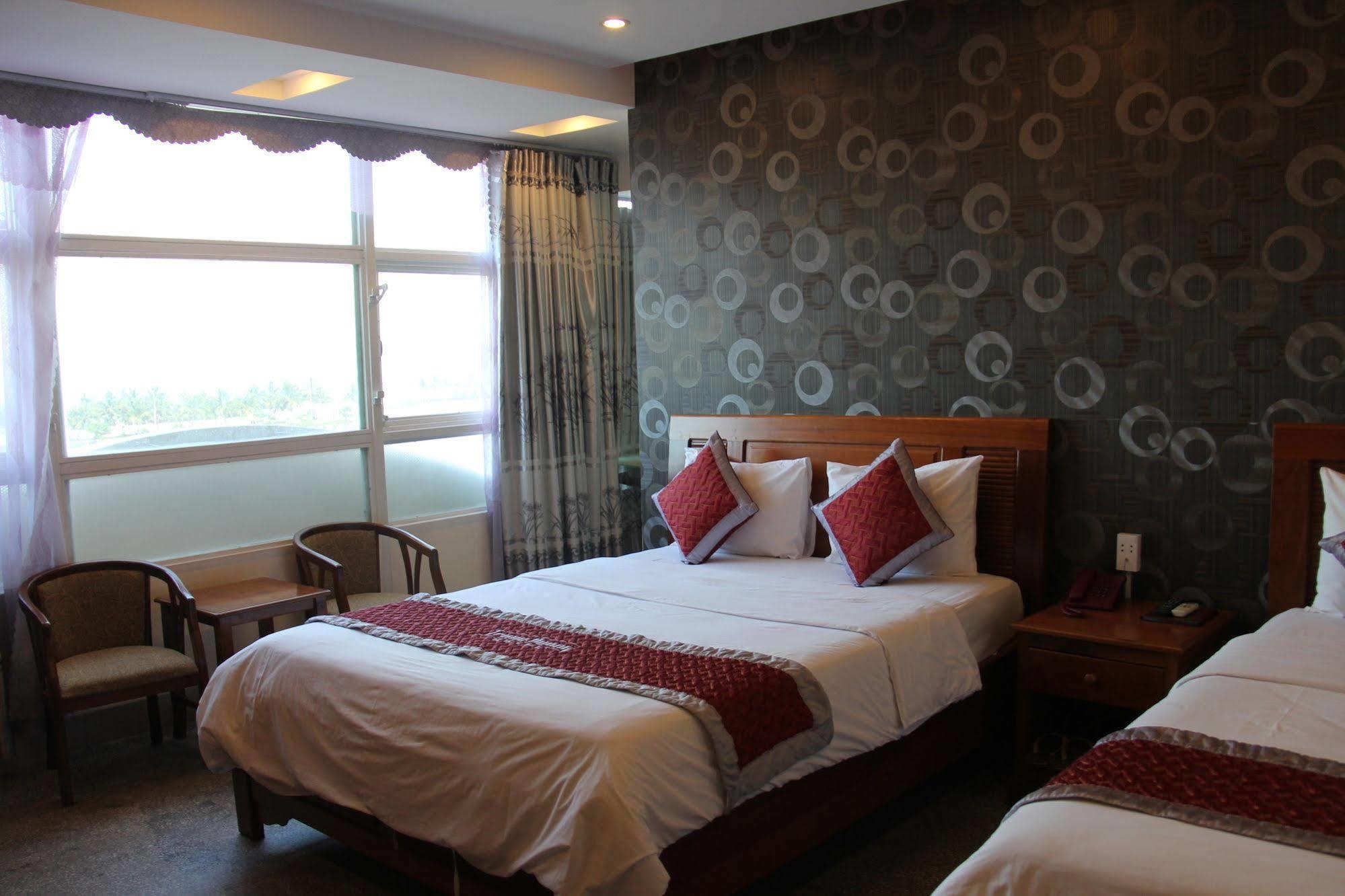 Trung Duong Da Nang Beach Hotel Bagian luar foto